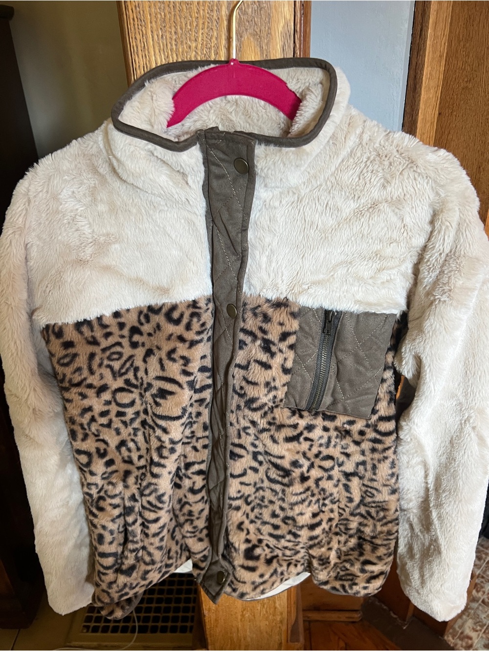 Mystree Cream & Brown Leopard-Print Faux Fur Jacket